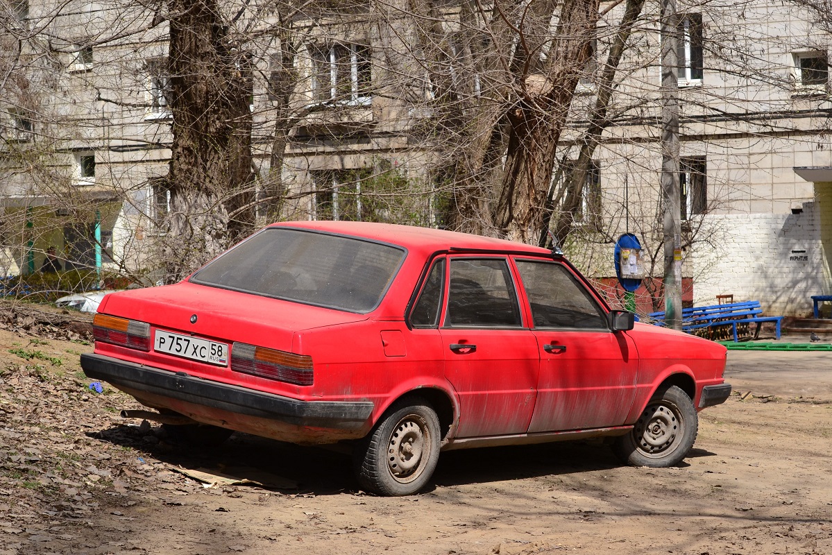 Волгоградская область, № Р 757 ХС 58 — Audi 80 (B2) '78-86