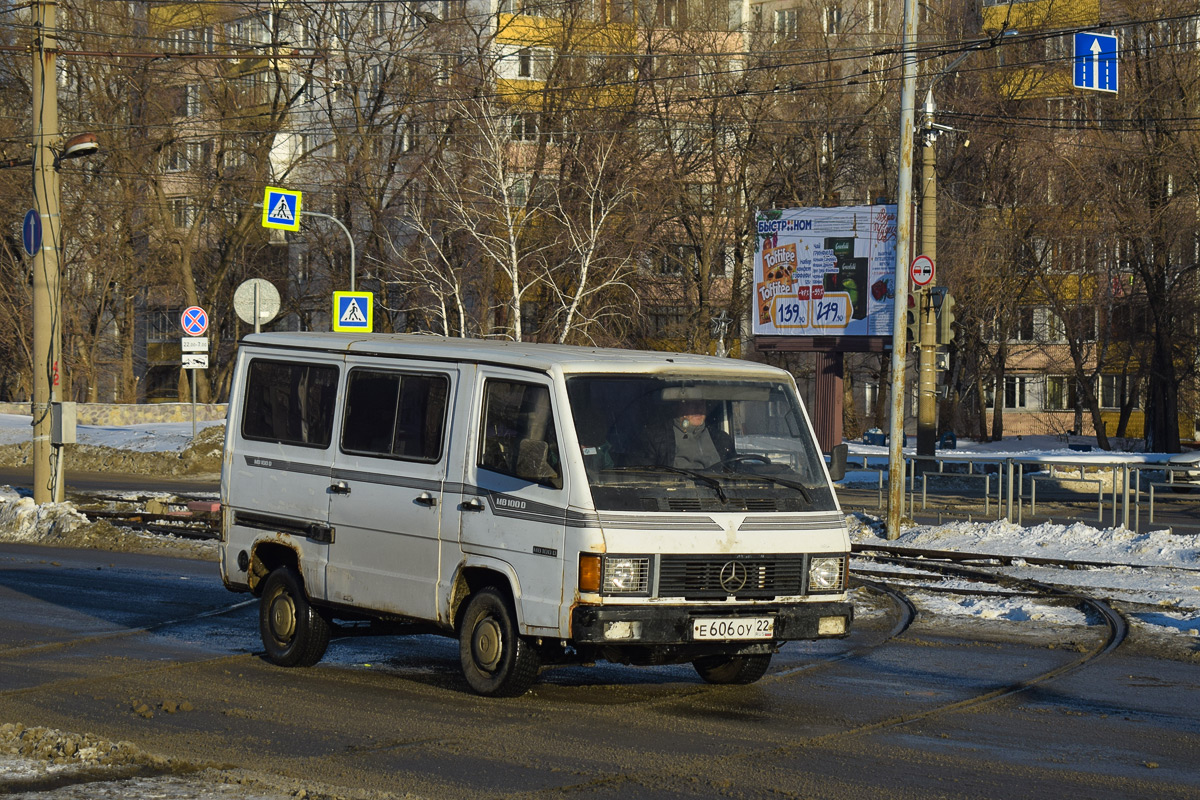 Алтайский край, № Е 606 ОУ 22 — Mercedes-Benz MB100 '81-96