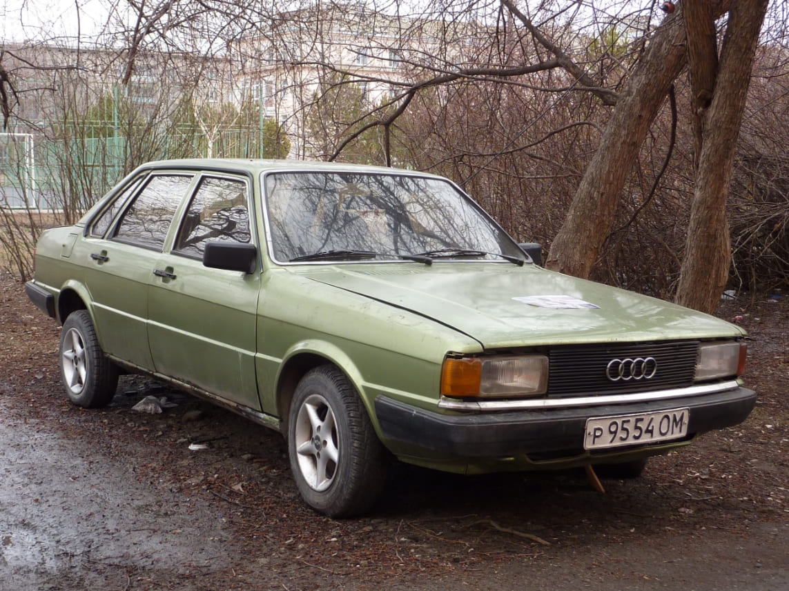 Омская область, № Р 9554 ОМ — Audi 80 (B2) '78-86