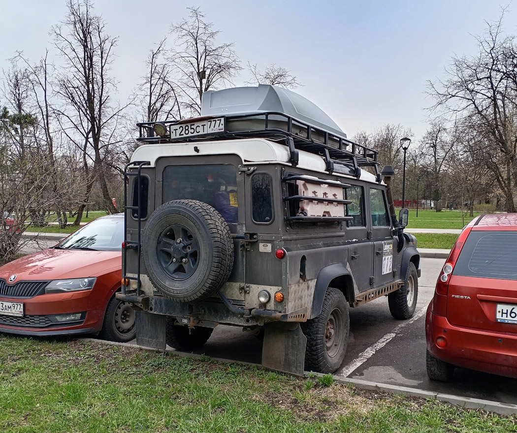 Московская область, № Т 285 СТ 777 — Land Rover Defender '83-03