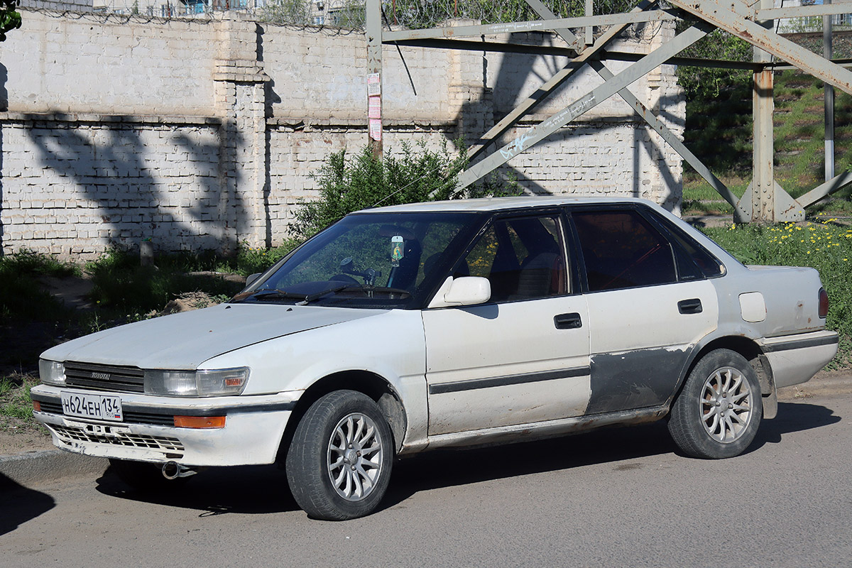 Волгоградская область, № Н 624 ЕН 134 — Toyota Corolla (E90) '87-92