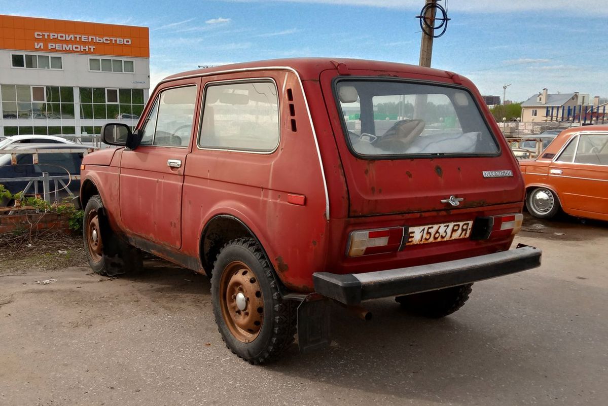 Рязанская область, № Е 1563 РЯ — ВАЗ-2121 '77-94