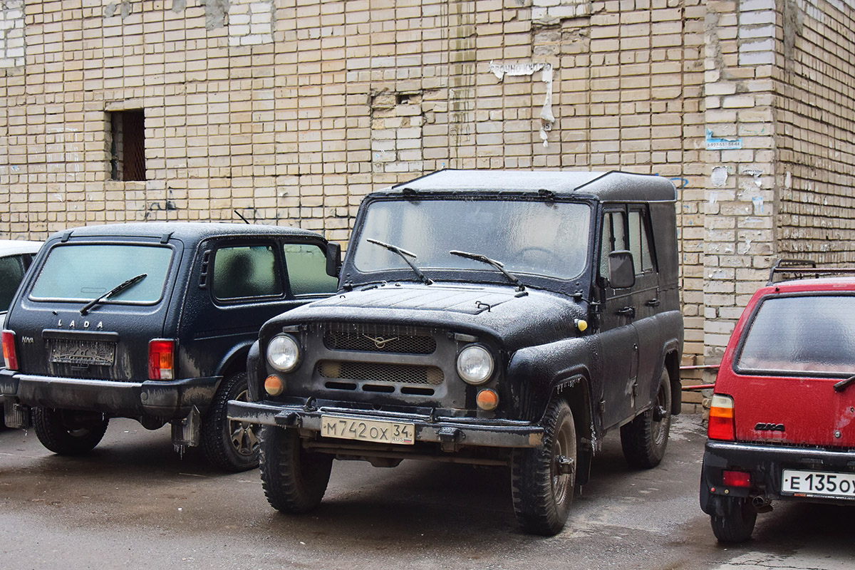 Волгоградская область, № М 742 ОХ 34 — УАЗ-469 '72-85