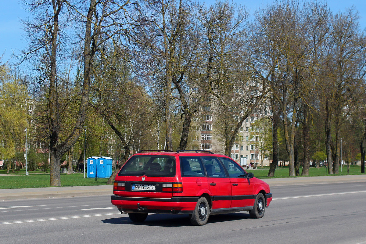 Литва, № RKG 215 — Volkswagen Passat (B3) '88-93