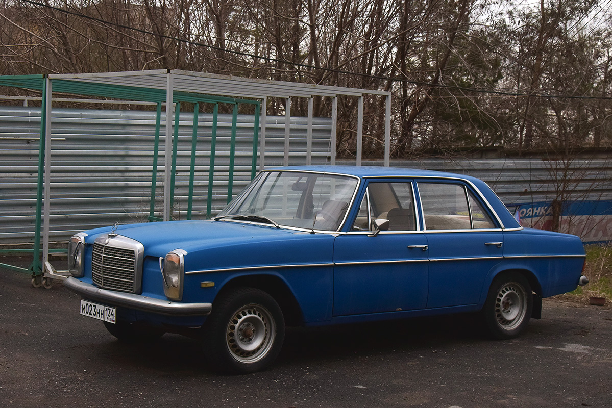 Волгоградская область, № М 023 НН 134 — Mercedes-Benz (W114/W115) '72-76