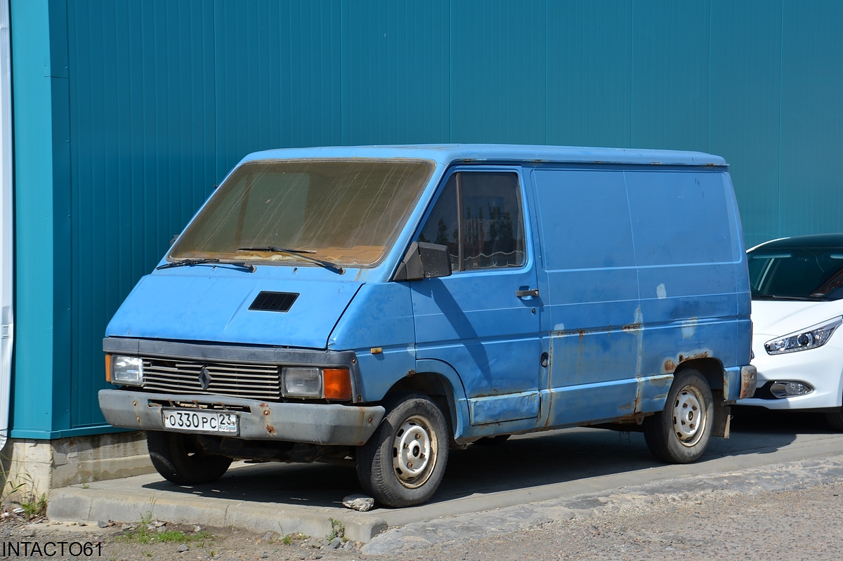 Краснодарский край, № О 330 РС 23 — Renault Trafic (1G) '81-89