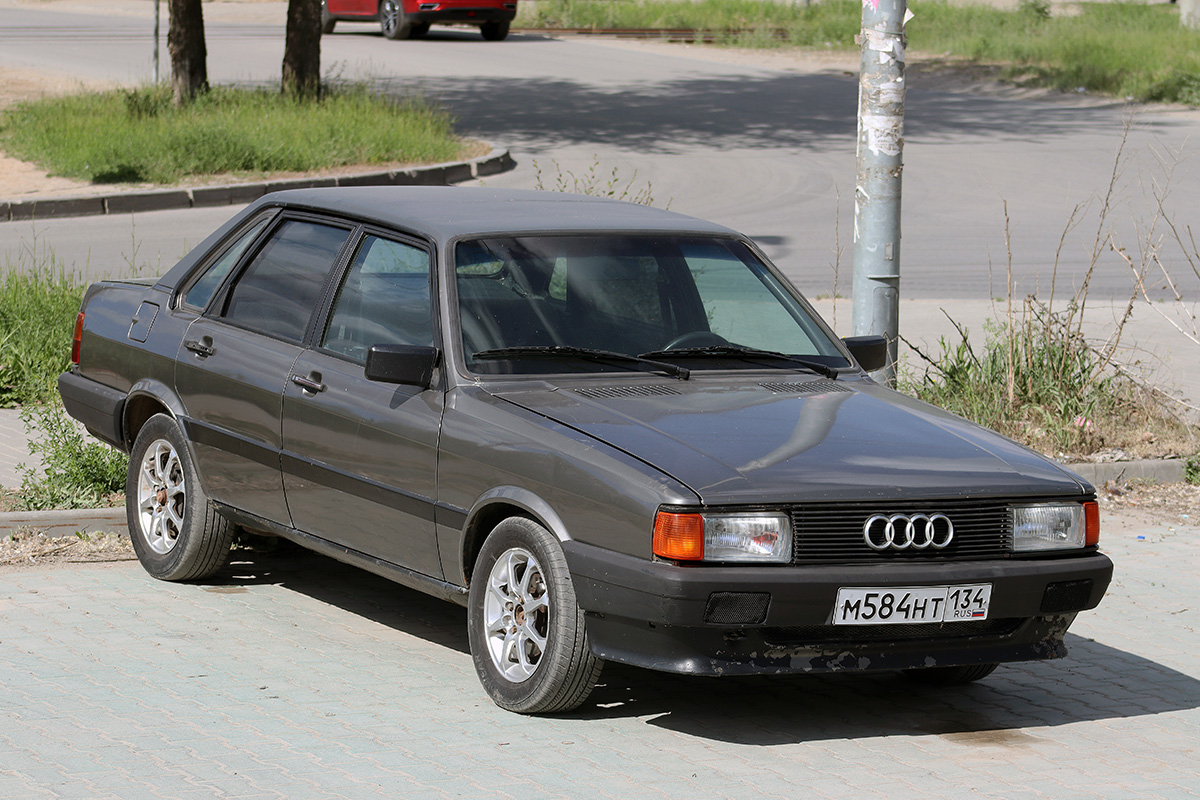 Волгоградская область, № М 584 НТ 134 — Audi 80 (B2) '78-86