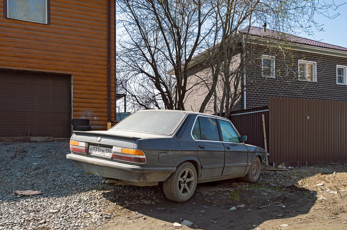 Свердловская область, № Р 377 СК 196 — BMW 5 Series (E28) '82-88
