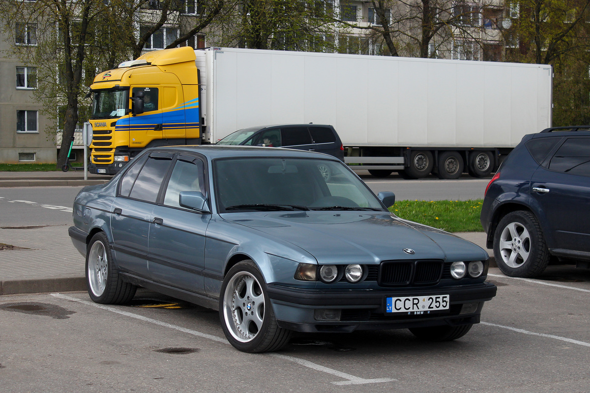 Литва, № CCR 255 — BMW 7 Series (E32) '86-94