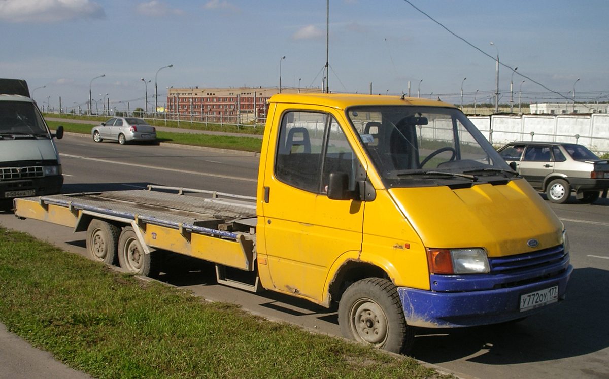 Москва, № У 772 ОУ 177 — Ford Transit (3G) '86-94
