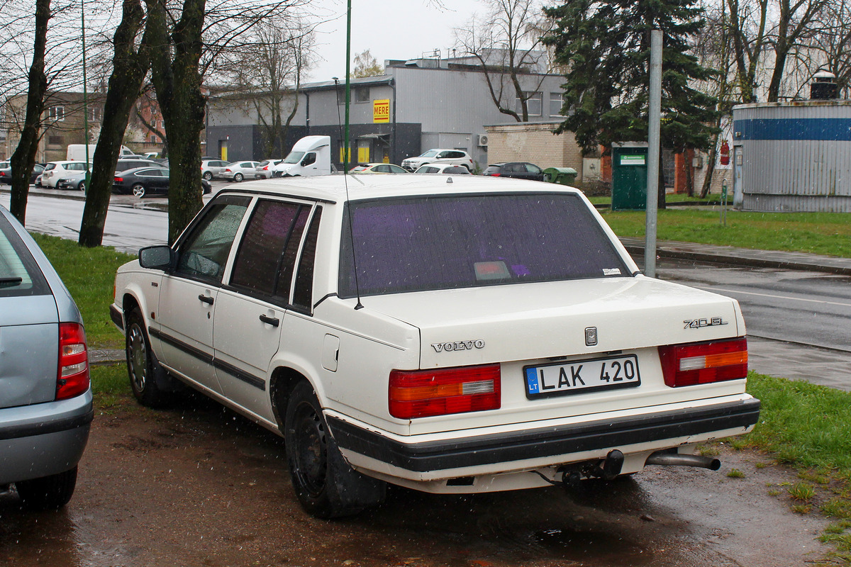 Литва, № LAK 420 — Volvo 740 '84-92
