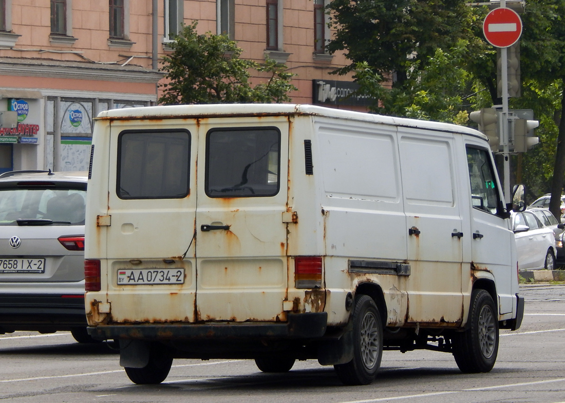 Витебская область, № AA 0734-2 — Mercedes-Benz MB100 '81-96