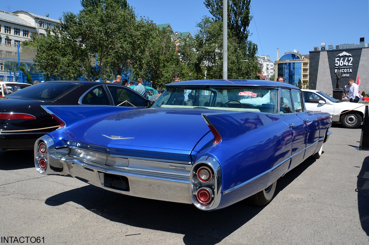 Ростовская область, № (61) Б/Н 0126 — Cadillac DeVille (1G) '59-60; Ростовская область — Retro Motor Show_2024_Май