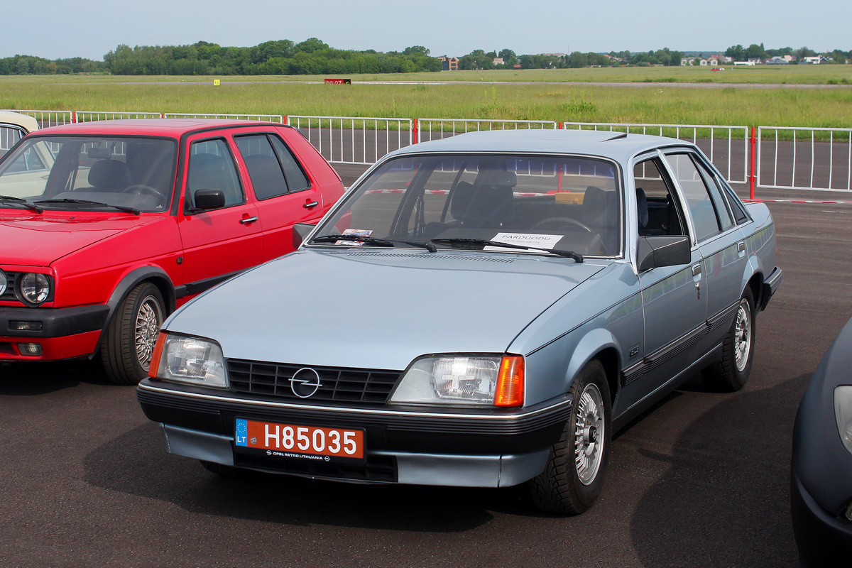 Литва, № H85035 — Opel Rekord (E2) '82-86; Литва — Retro mugė 2024