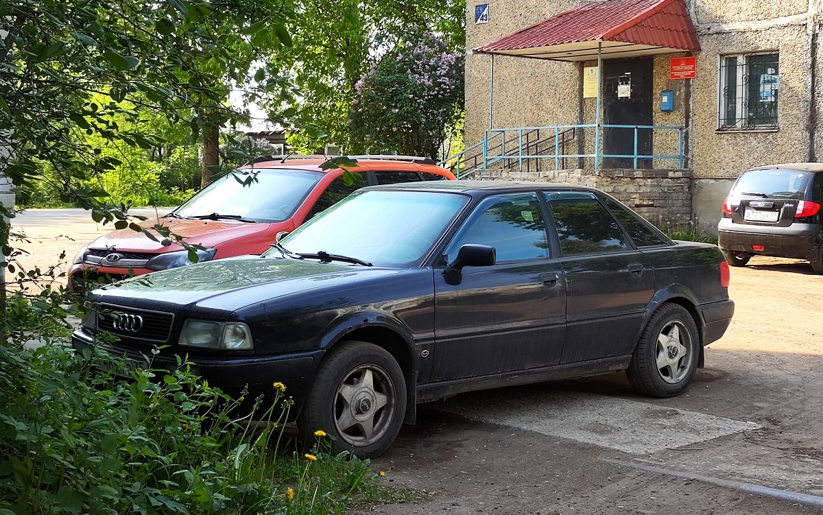 Вологодская область, № Т 469 ТО 35 — Audi 80 (B4) '91-96