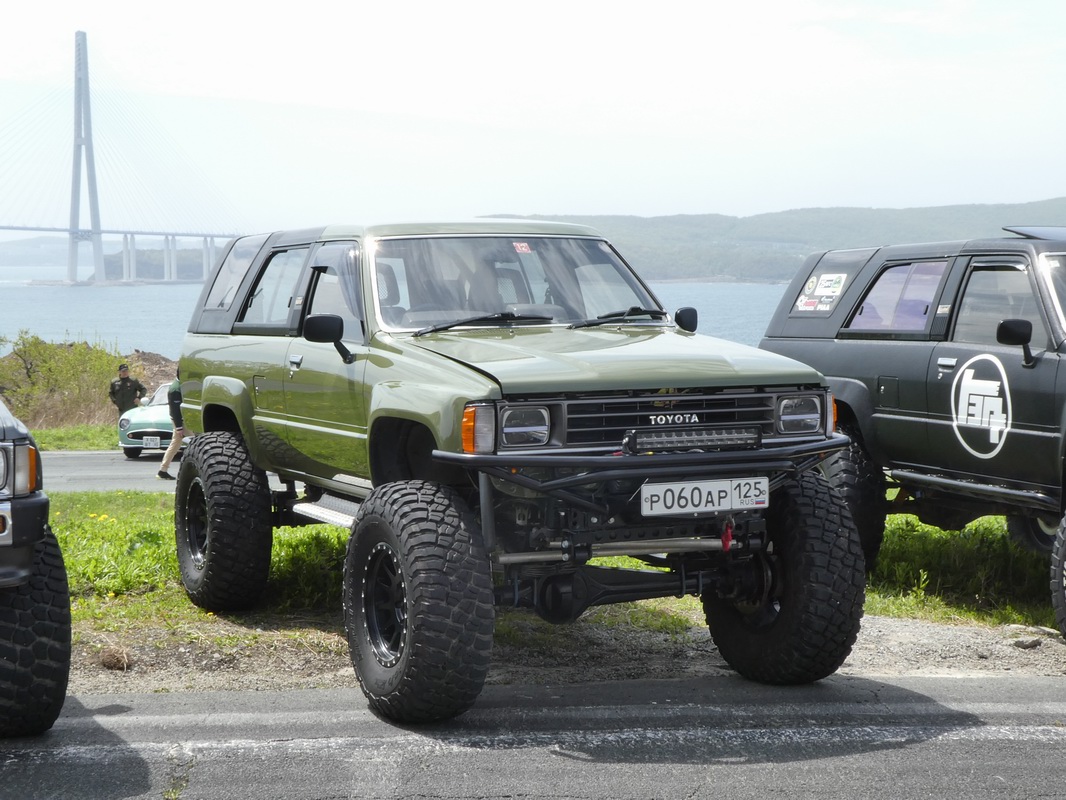 Приморский край, № Р 060 АР 125 — Toyota Hilux Surf (N60) '83-89; Приморский край — Открытие сезона JDM Oldschool Cars (2024)