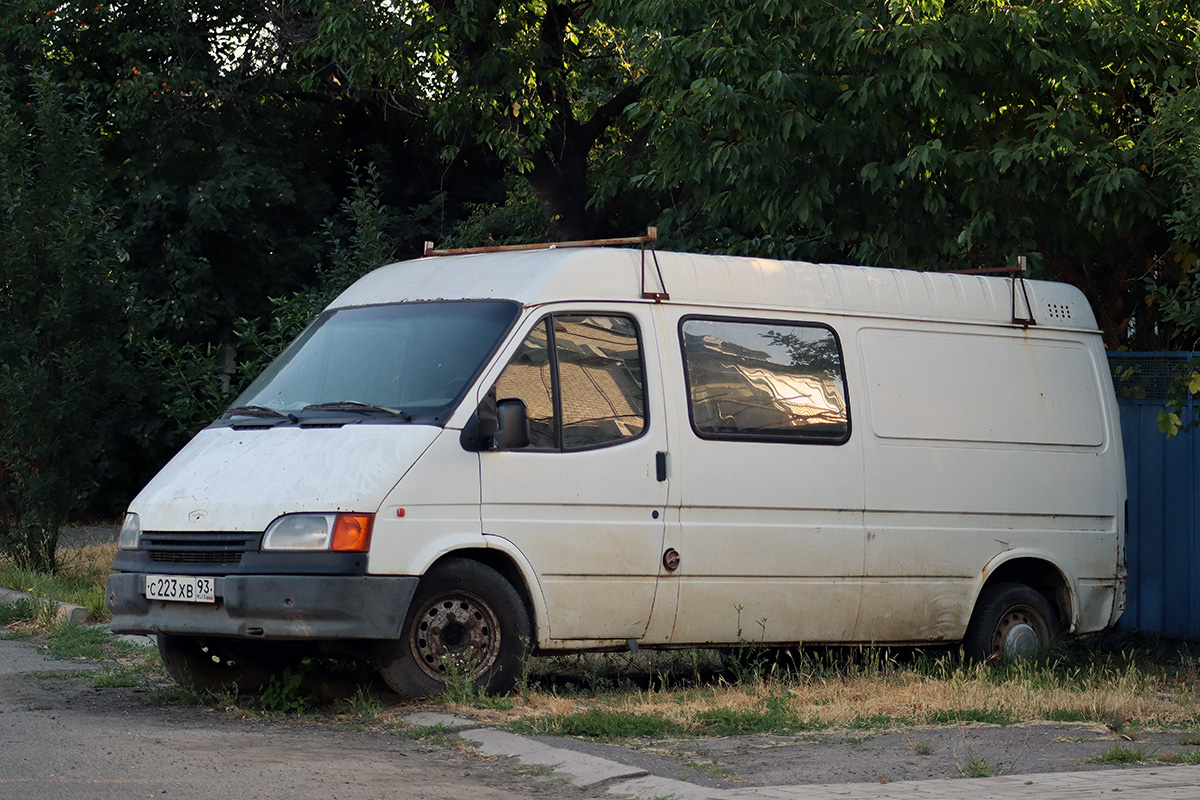 Краснодарский край, № С 223 ХВ 93 — Ford Transit (3G) '86-94