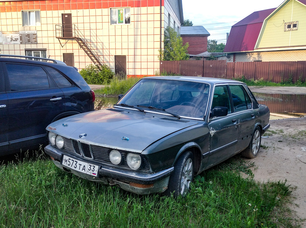 Владимирская область, № М 573 ТА 33 — BMW 5 Series (E28) '82-88