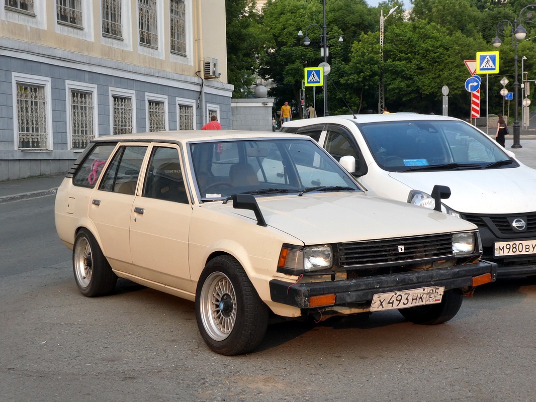 Приморский край, № Х 493 НК 25 — Toyota Corolla (E70) '79-87