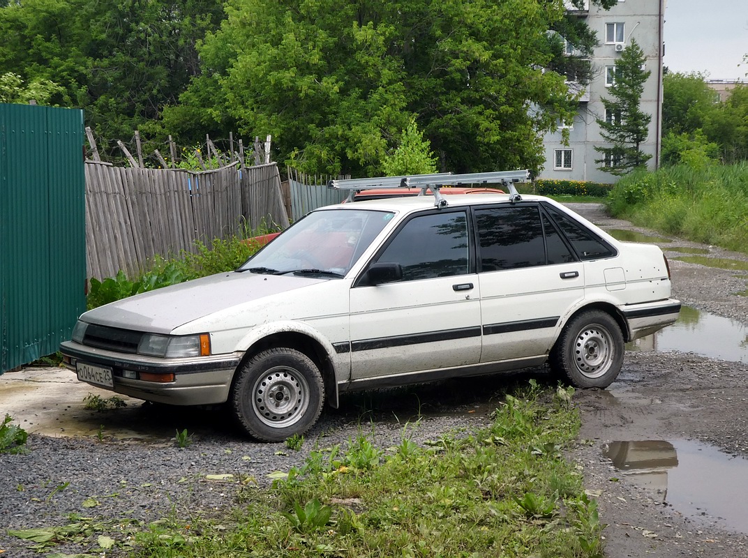 Приморский край, № О 064 СЕ 25 — Toyota Sprinter (E80) '83-87