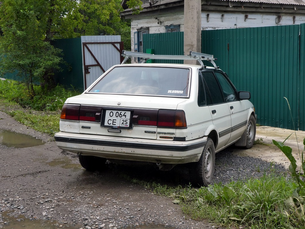 Приморский край, № О 064 СЕ 25 — Toyota Sprinter (E80) '83-87