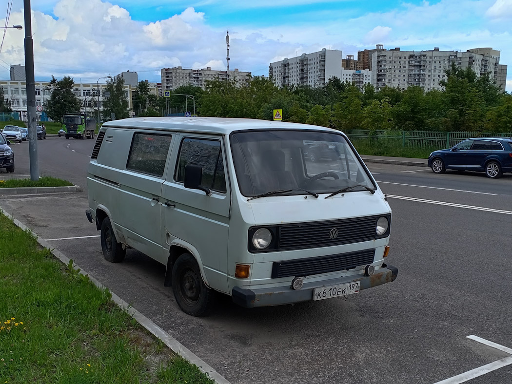 Москва, № К 610 ЕК 197 — Volkswagen Typ 2 (Т3) '79-92