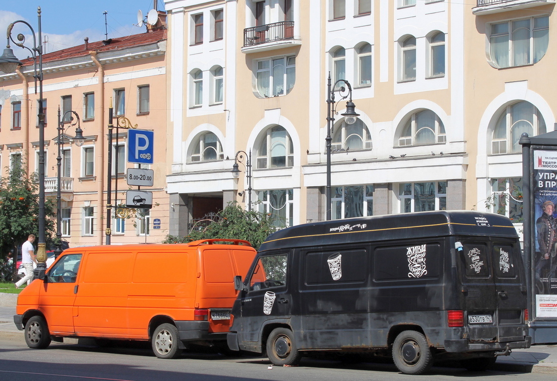 Санкт-Петербург, № К 766 ЕС 147 — Volkswagen Typ 2 (T4) '90-03; Ленинградская область, № В 530 ТВ 147 — Mercedes-Benz MB100 '81-96