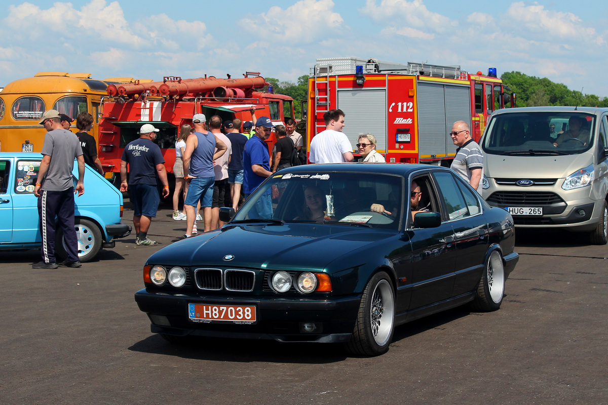 Литва, № H87038 — BMW 5 Series (E34) '87-96; Литва — Retro mugė 2024