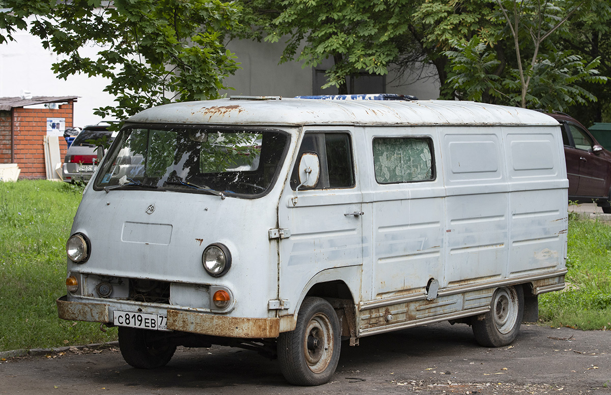 Москва, № С 819 ЕВ 77 — ЕрАЗ-762В '79-96