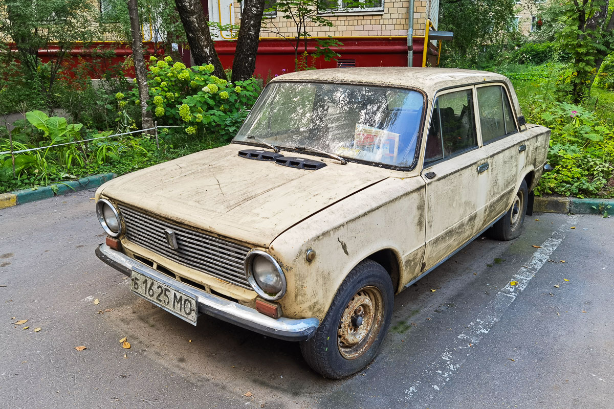 Москва, № Б 1625 МО — ВАЗ-21013 '77-88