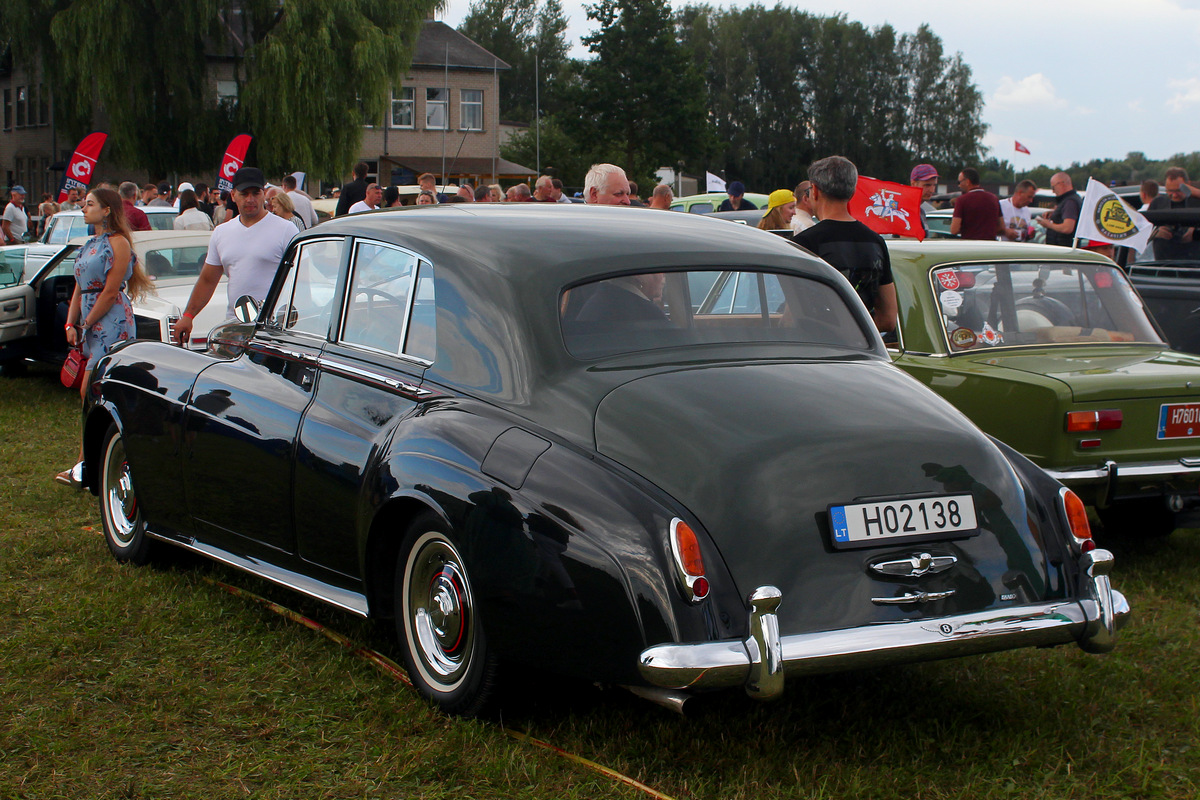 Литва, № H02138 — Bentley S2 '59-62; Литва — Nesenstanti klasika 2024