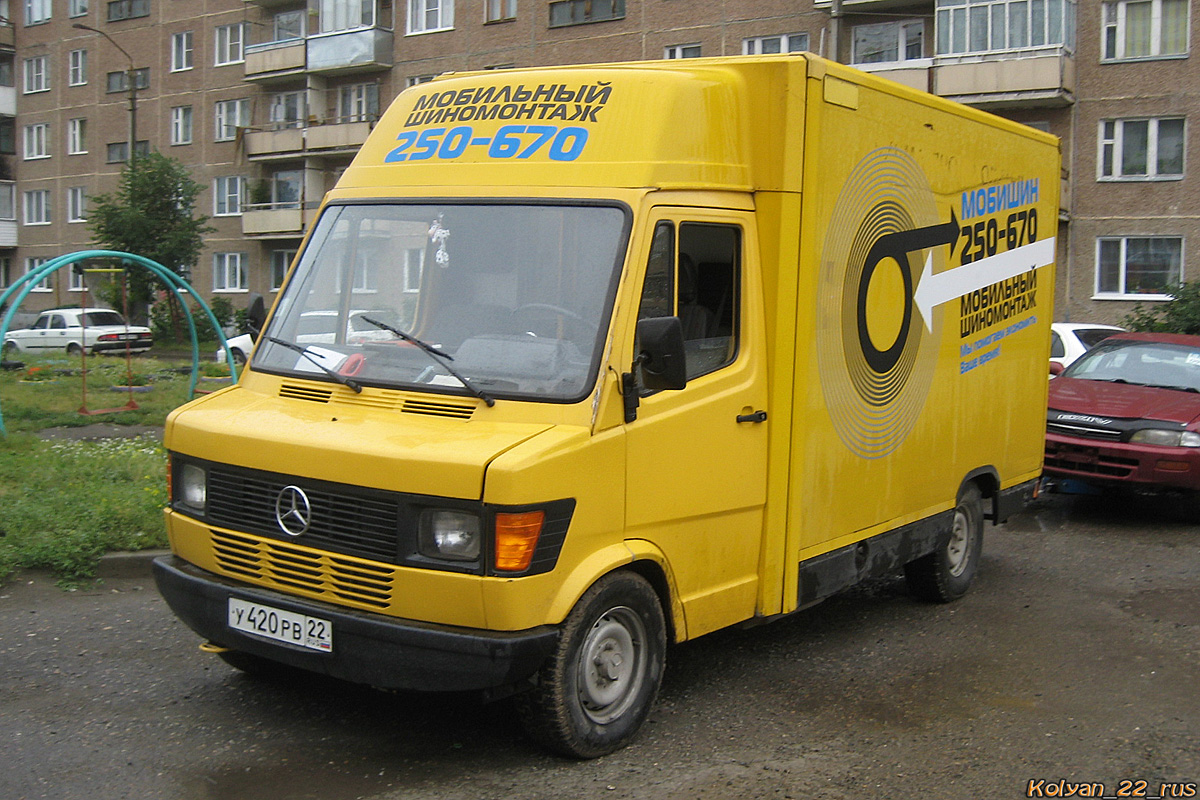 Алтайский край, № У 420 РВ 22 — Mercedes-Benz T1 '76-96