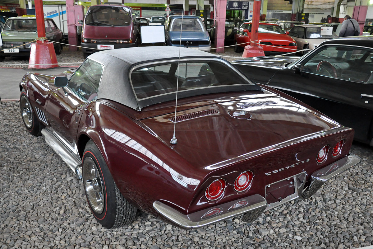 Москва, № (77) Б/Н 0562 — Chevrolet Corvette (C3) '68-82