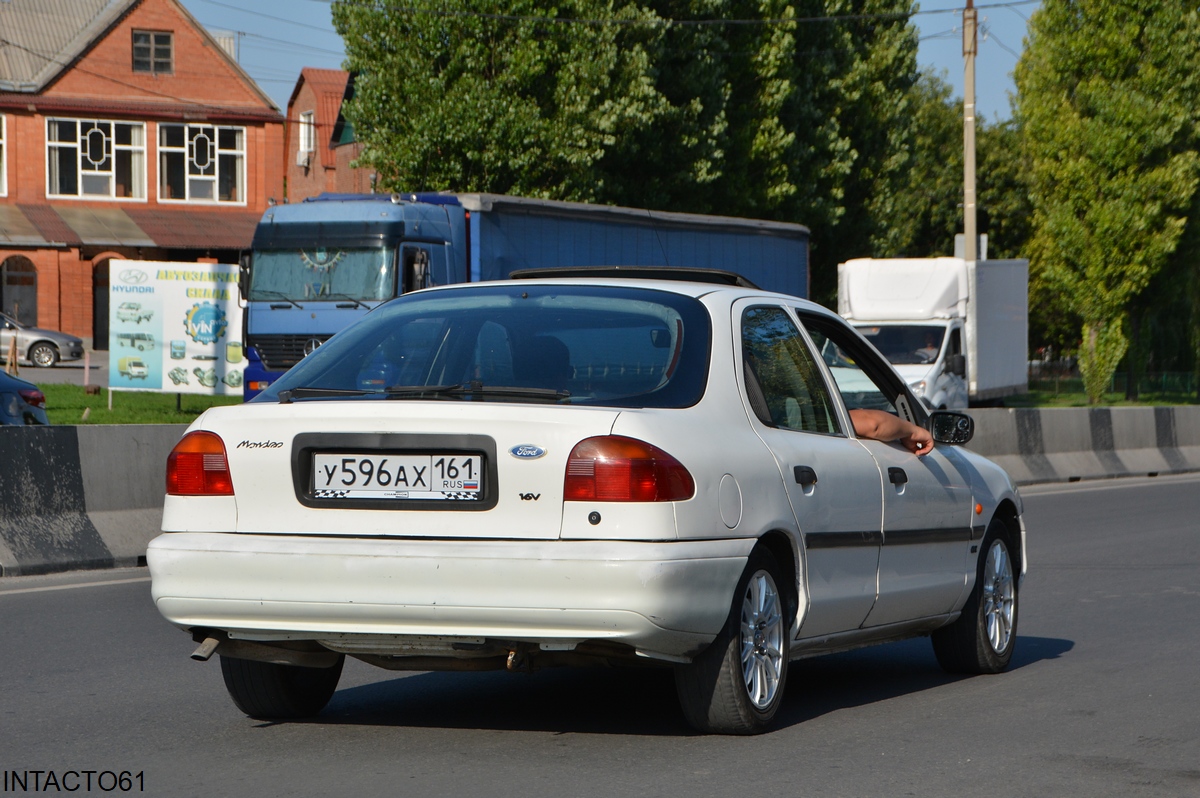 Ростовская область, № У 596 АХ 161 — Ford Mondeo (1G) '92-96