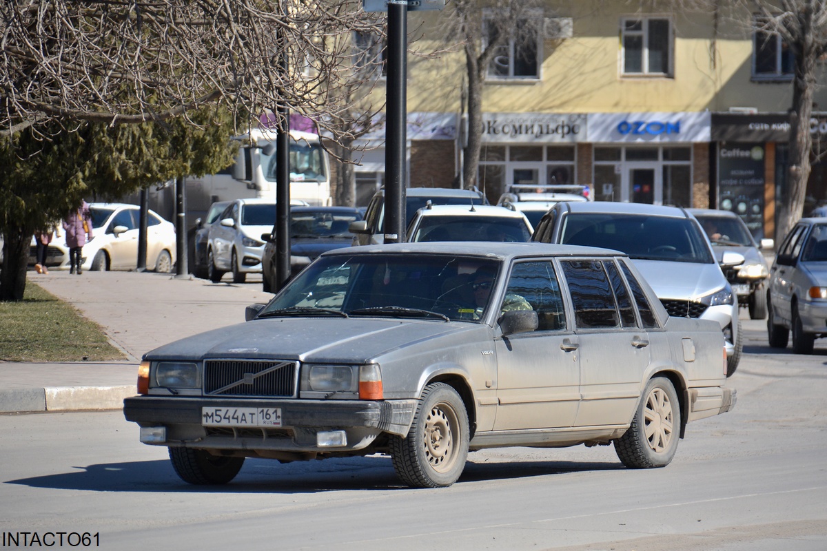 Ростовская область, № М 544 АТ 161 — Volvo 740 '84-92