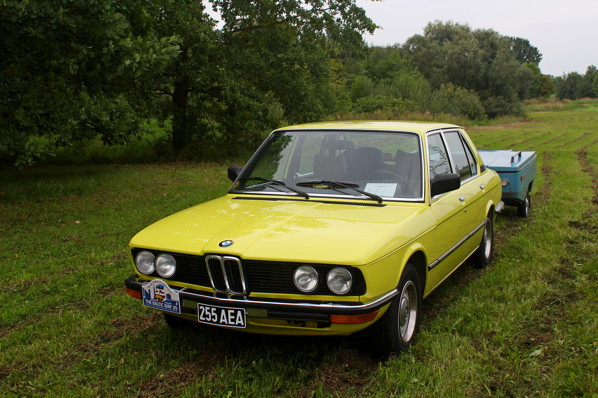 Эстония, № 255 AEA — BMW 5 Series (E12) '72-81; Литва — Baltijos kelias 35