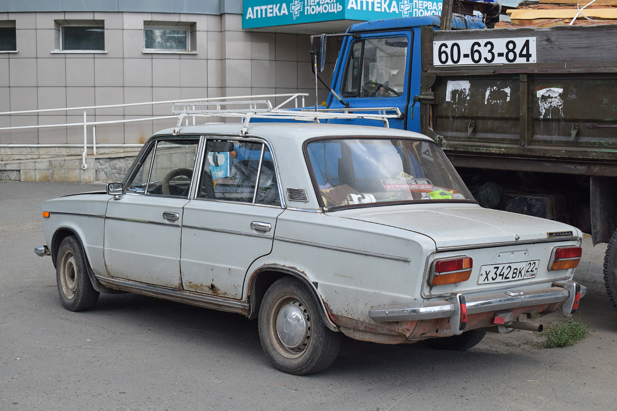 Алтайский край, № Х 342 ВК 22 — ВАЗ-2103 '72-84