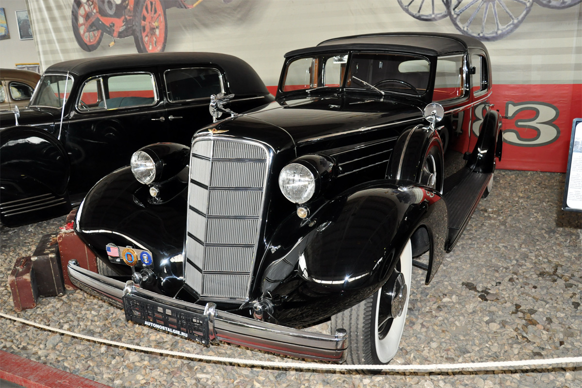 Москва, № (77) Б/Н 0344 — Cadillac V12 370D Town Cabriolet by Fleetwood '35