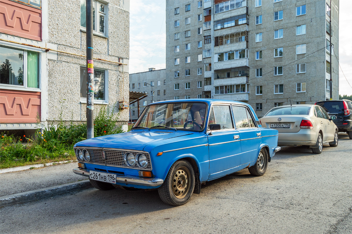 Свердловская область, № С 261 НВ 196 — ВАЗ-2103 '72-84