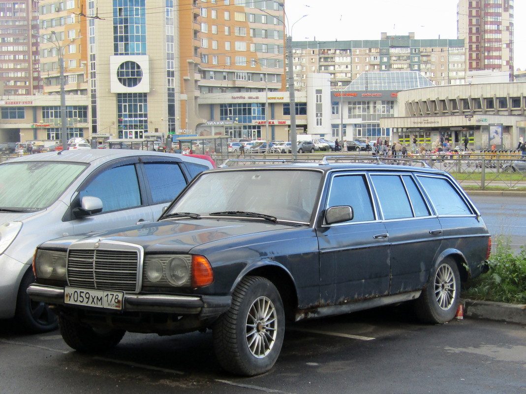 Санкт-Петербург, № У 059 ХМ 178 — Mercedes-Benz (S123) '77-86