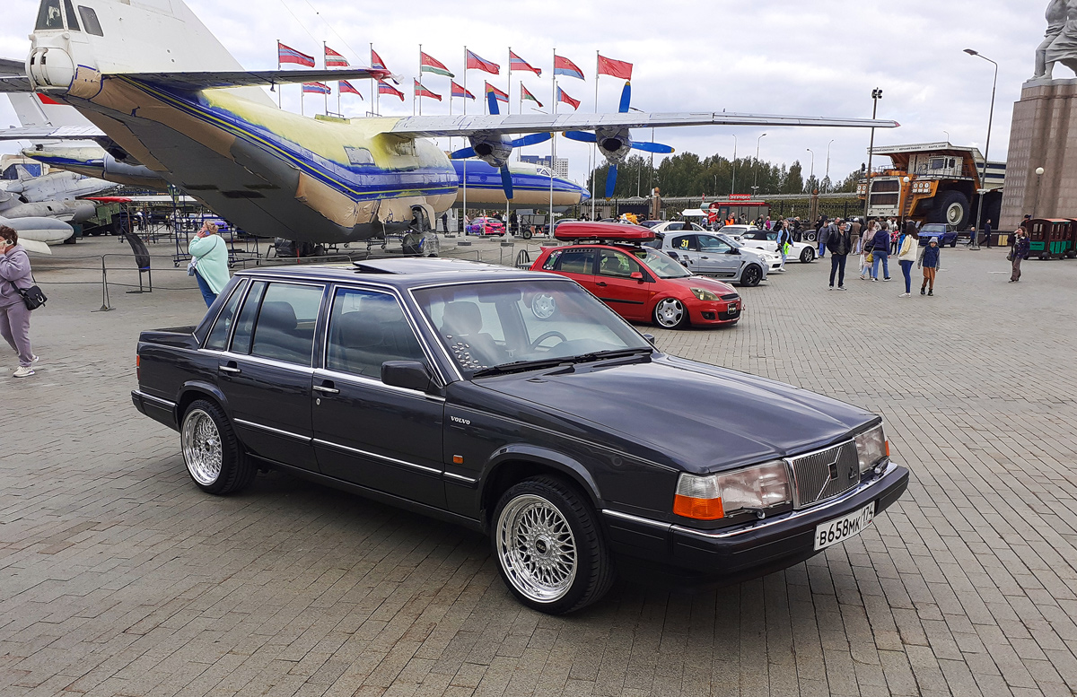 Челябинская область, № В 658 НК 174 — Volvo 760 GLE '84-87