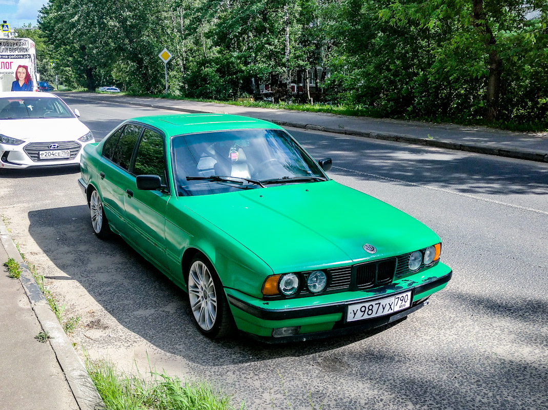 Московская область, № У 987 УХ 790 — BMW 5 Series (E34) '87-96