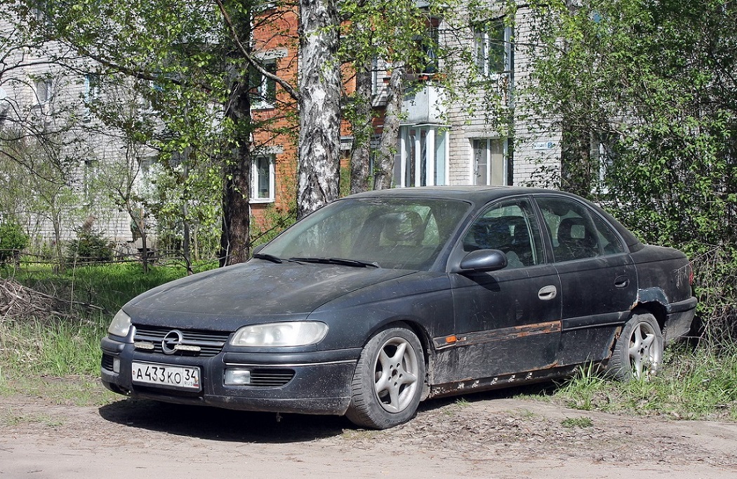 Псковская область, № А 433 КО 34 — Opel Omega (B) '94-99