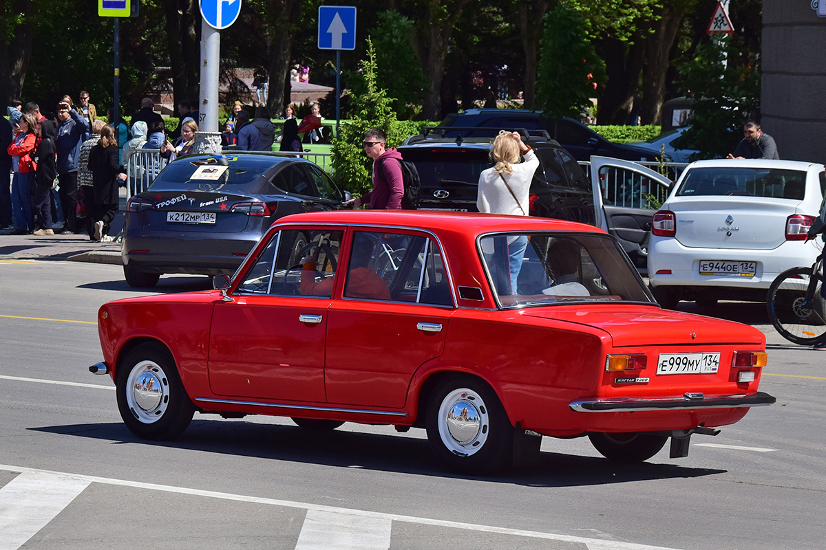 Волгоградская область, № Е 999 МУ 134 — ВАЗ-21011 '74-83; Волгоградская область — День Победы 9 мая 2024