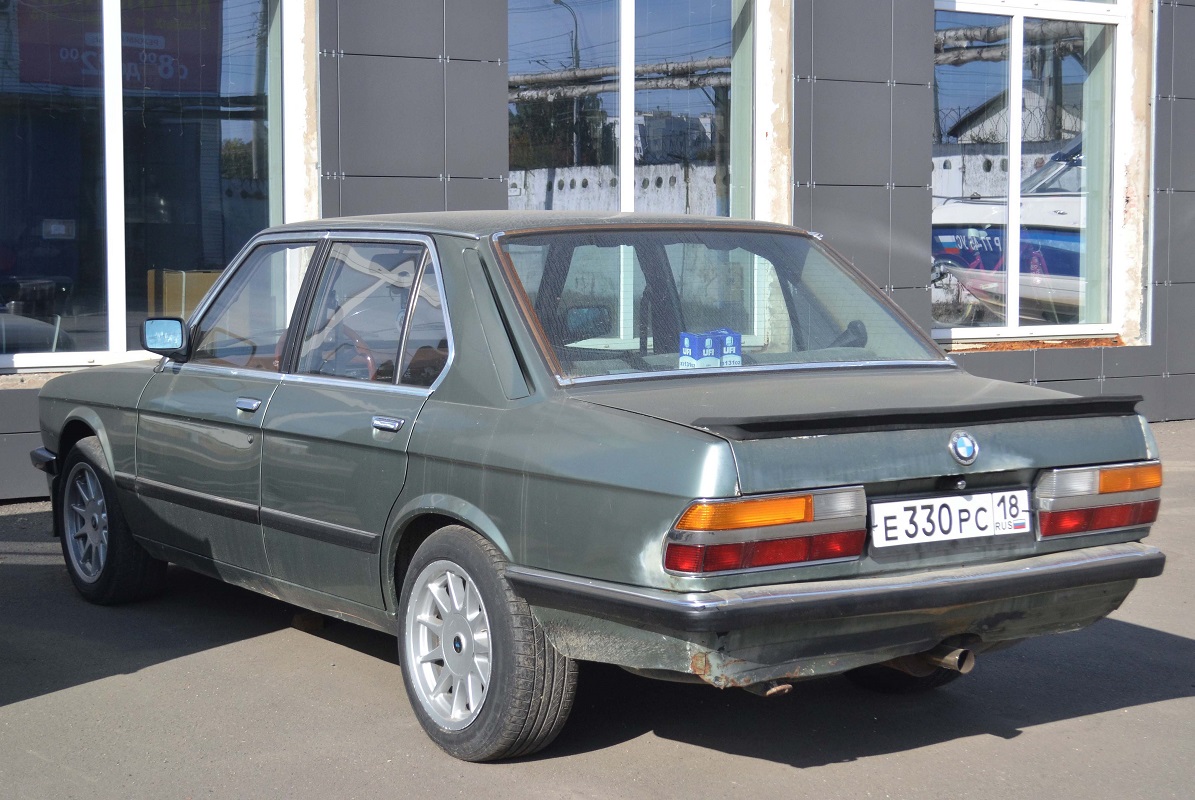 Удмуртия, № Е 330 РС 18 — BMW 5 Series (E28) '82-88