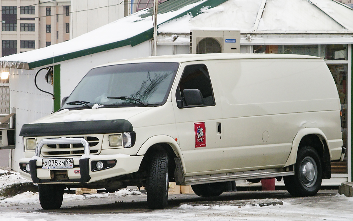 Москва, № Х 075 КМ 99 — Ford E-Series (4G) '92-07