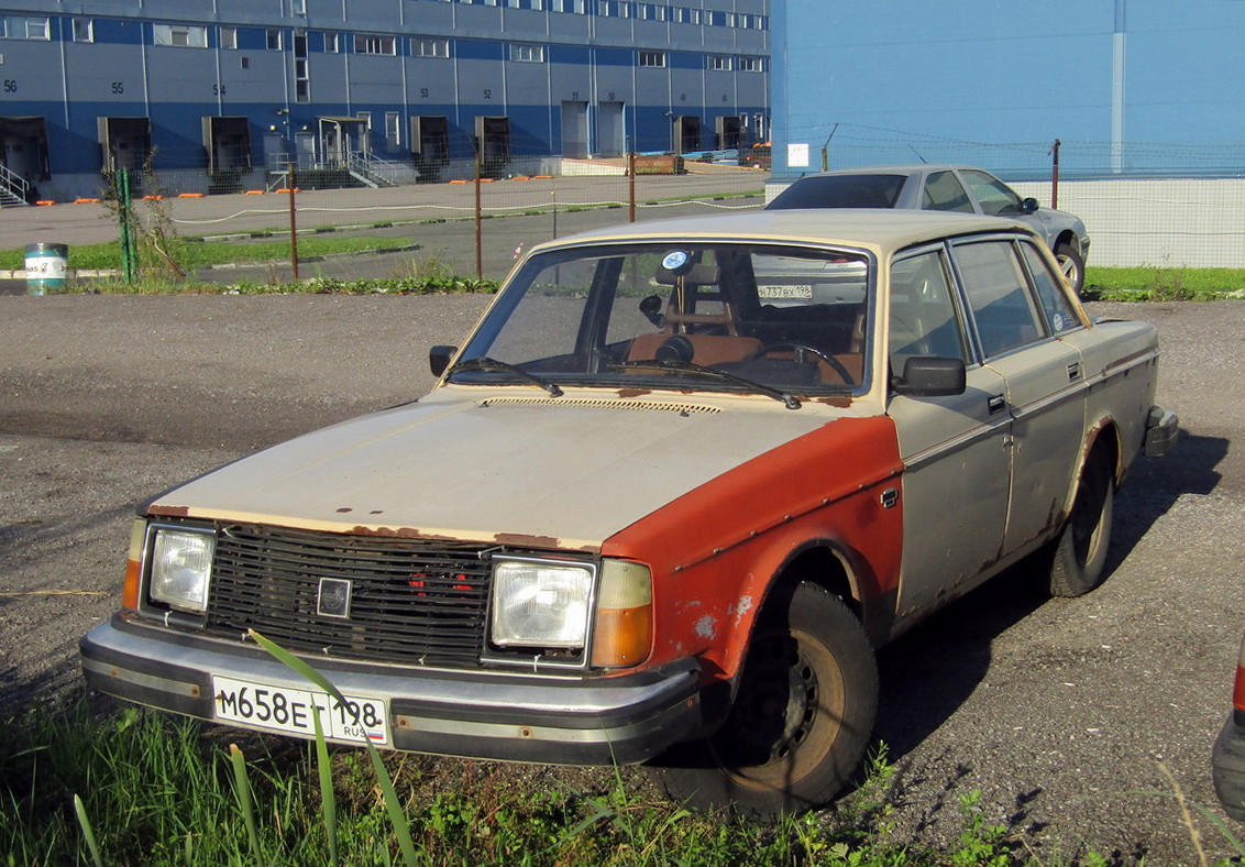 Санкт-Петербург, № М 658 ЕТ 198 — Volvo 244 GL '75-78