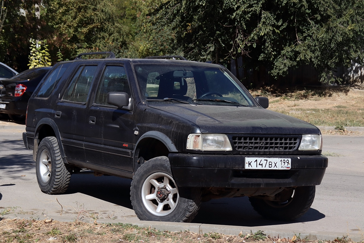 Москва, № К 147 ВХ 199 — Opel Frontera (A) '91-98