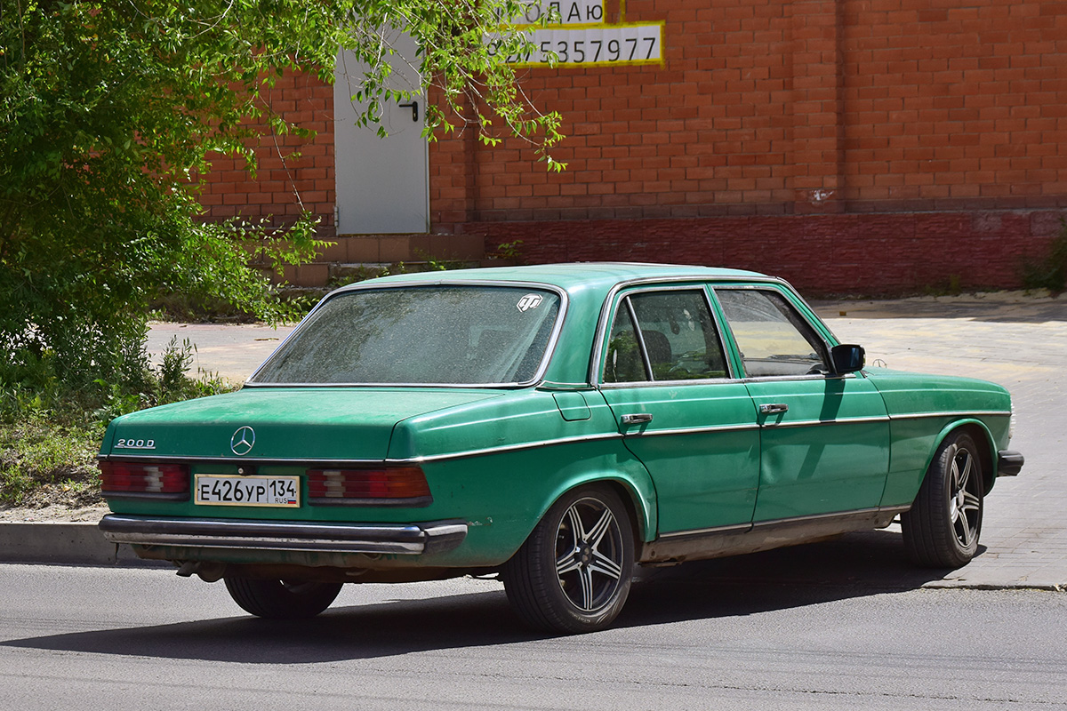 Волгоградская область, № Е 426 УР 134 — Mercedes-Benz (W123) '76-86