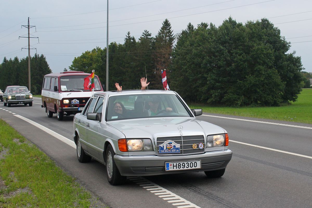 Литва, № H89300 — Mercedes-Benz (W126) '79-91; Литва — Baltijos kelias 35